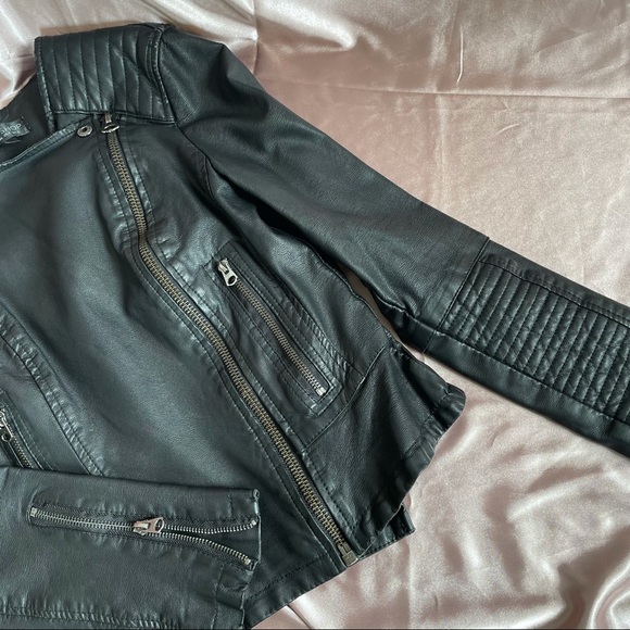 Topshop | Faux Leather Peplum Biker Jacket - Picture 5 of 12